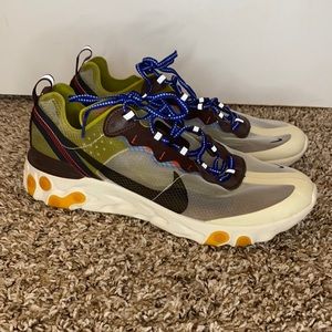 Nike react tennis shoes
